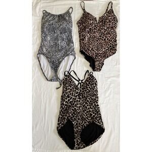 Lot of 3 Womens One Piece Bathing Suits Size 14 Animal Prints Molded Cups VG